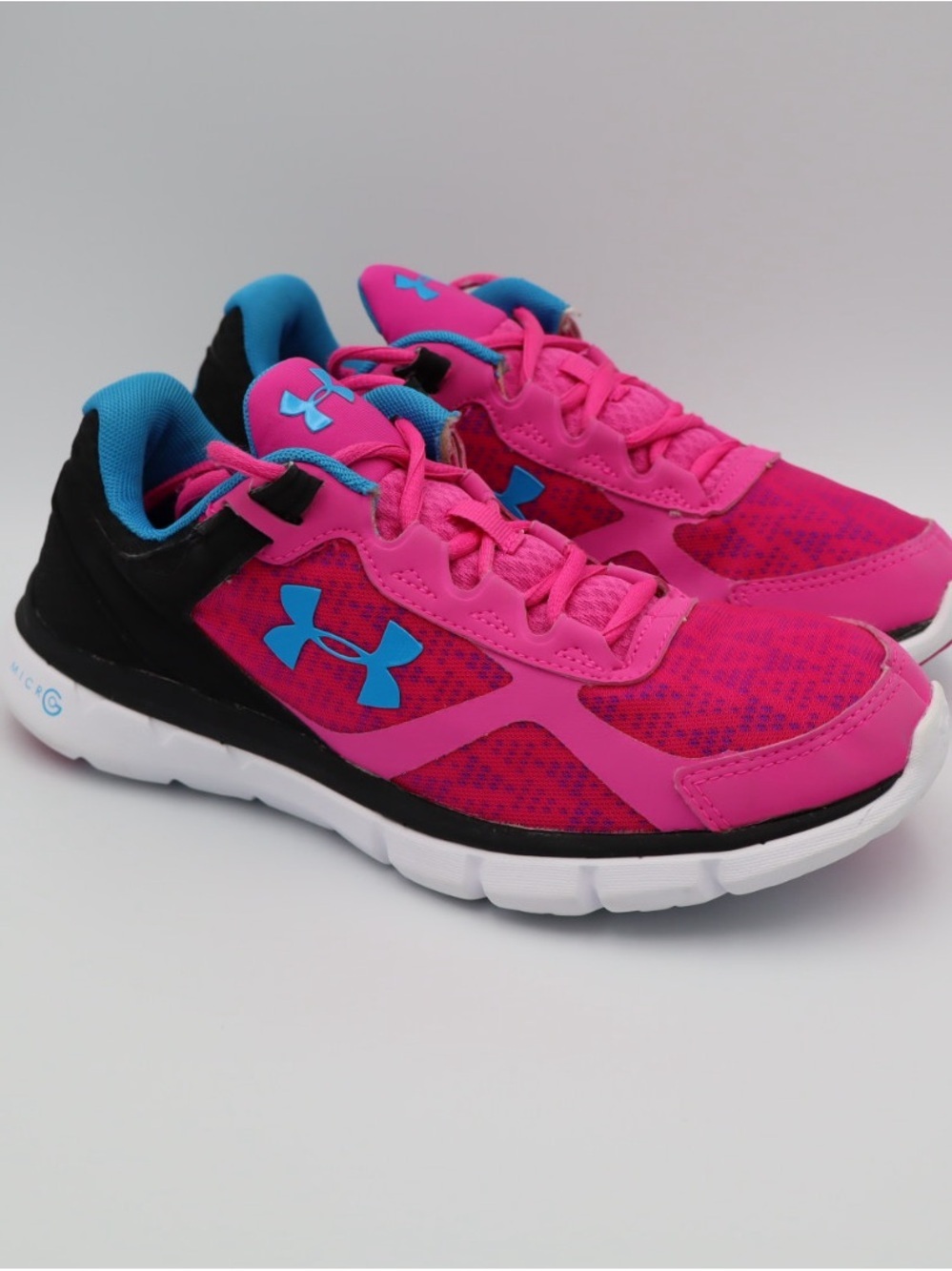 Under Armour Pink & Blue Woman’s Athletic Sneakers size 8.5